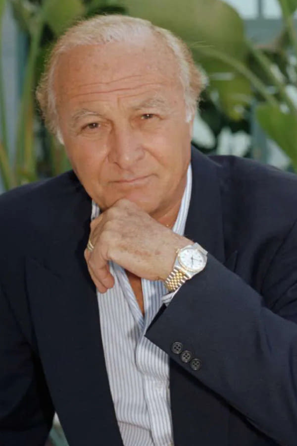 Robert Loggia
